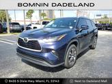 Thumbnail of 2022 Blue Toyota Highlander
