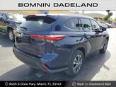 Thumbnail of 2022 Blue Toyota Highlander