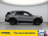 Thumbnail of 2020 Green Ford Explorer