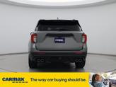 Thumbnail of 2020 Green Ford Explorer
