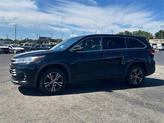 Thumbnail of 2018 Midnight Black Metallic Toyota Highlander