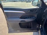 Thumbnail of 2018 Midnight Black Metallic Toyota Highlander