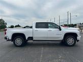 Thumbnail of 2022 Pearl Chevrolet Silverado 2500