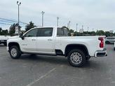 Thumbnail of 2022 Pearl Chevrolet Silverado 2500
