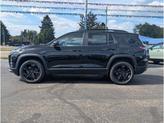 Thumbnail of 2026 Mosaic Black Metallic Chevrolet Equinox