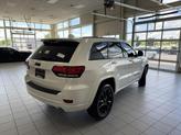 Thumbnail of 2018 Bright White Clearcoat Jeep Grand Cherokee
