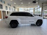 Thumbnail of 2018 Bright White Clearcoat Jeep Grand Cherokee
