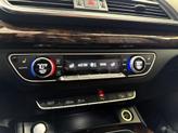 Thumbnail of 2018 Navarra Blue Metallic Audi Q5