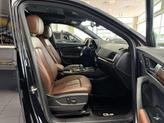 Thumbnail of 2018 Navarra Blue Metallic Audi Q5