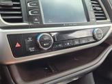 Thumbnail of 2017 Ooh La La Rouge Mica Toyota Highlander