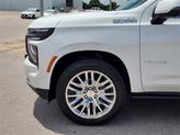 Thumbnail of 2025 Iridescent Pearl Tricoat Chevrolet Tahoe