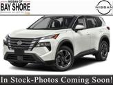 Photo of 2026 Everest White Pearl Tricoat Nissan Rogue