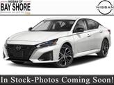 Photo of 2025 Pearl White Tricoat Nissan Altima