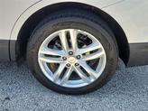Thumbnail of 2019 Iridescent Pearl Tricoat Chevrolet Equinox