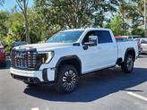 Thumbnail of 2026 Summit White GMC Sierra 2500
