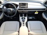 Thumbnail of 2026 Platinum White Pearl Honda HR-V