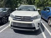 Thumbnail of 2019 Blizzard Pearl Toyota Highlander