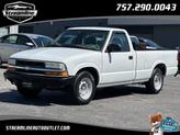 Photo of 2003 Olympic White Chevrolet S-10