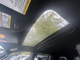 Thumbnail of 2017 White Platinum Metallic Tri-Coat Ford Expedition