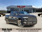 Photo of 2026 Diamond Black Crystal Pearlcoat RAM 1500