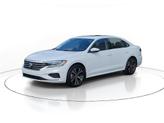 Photo of 2021 Pure White Volkswagen Passat
