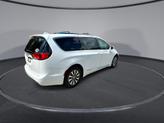 Thumbnail of 2020 Bright White Clearcoat Chrysler Pacifica