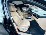 Thumbnail of 2020 Black Porsche Macan