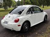 Thumbnail of 2000 White Volkswagen New Beetle