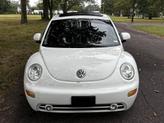 Thumbnail of 2000 White Volkswagen New Beetle