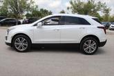 Thumbnail of 2025 Crystal White Tricoat Cadillac XT5