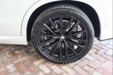 Thumbnail of 2021 Mineral White Metallic BMW X5