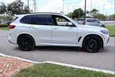 Thumbnail of 2021 Mineral White Metallic BMW X5