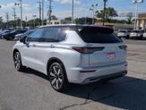 Thumbnail of 2025 White Diamond / Black Mitsubishi Outlander