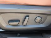 Thumbnail of 2025 White Diamond / Black Mitsubishi Outlander