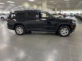 Thumbnail of 2023 Diamond Black Jeep Grand Cherokee L
