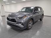 Thumbnail of 2022 Magnetic Gray Metallic Toyota Highlander
