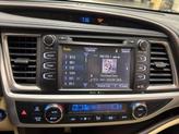 Thumbnail of 2015 Creme Brulee Mica Toyota Highlander