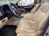 Thumbnail of 2015 Creme Brulee Mica Toyota Highlander
