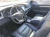 Thumbnail of 2019 Celestial Silver Metallic Toyota Highlander