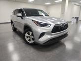 Photo of 2022 Celestial Silver Metallic Toyota Highlander