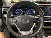 Thumbnail of 2017 Celestial Silver Metallic Toyota Highlander