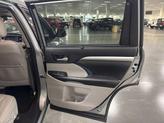 Thumbnail of 2019 Celestial Silver Metallic Toyota Highlander Hybrid