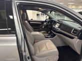 Thumbnail of 2019 Celestial Silver Metallic Toyota Highlander Hybrid