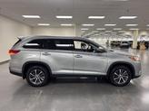 Thumbnail of 2019 Celestial Silver Metallic Toyota Highlander Hybrid