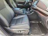 Thumbnail of 2019 Celestial Silver Metallic Toyota Highlander
