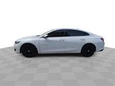 Thumbnail of 2019 Summit White Chevrolet Malibu