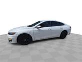 Thumbnail of 2019 Summit White Chevrolet Malibu