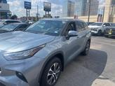 Thumbnail of 2020 Moon Dust Toyota Highlander