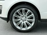 Thumbnail of 2019 Fuji White Land Rover Range Rover