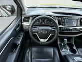 Thumbnail of 2015 Attitude Black Metallic Toyota Highlander